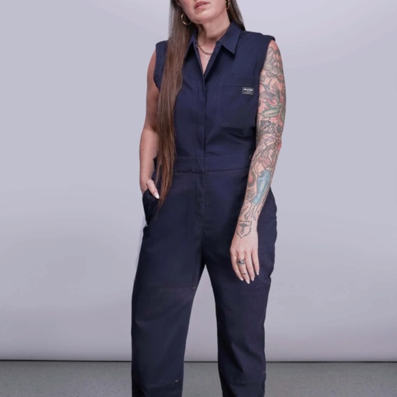THE ESSENTIAL SLEEVELESS HIGH WAISTED COVERALL, M - Picture 1 of 6